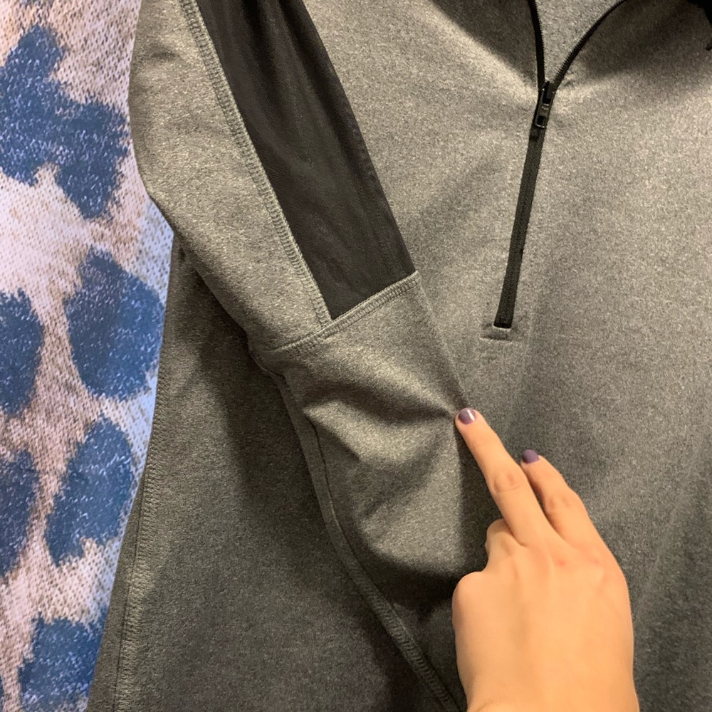 Vs Athletic Pullover - image 2